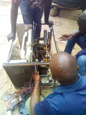 Ice Cube Machine Mechanic Available