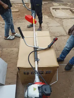 BRUSH CUTTER/Grass Cutter