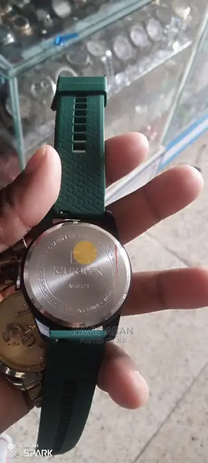 Curren Watch