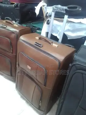 Yoayae Leather Suitcase