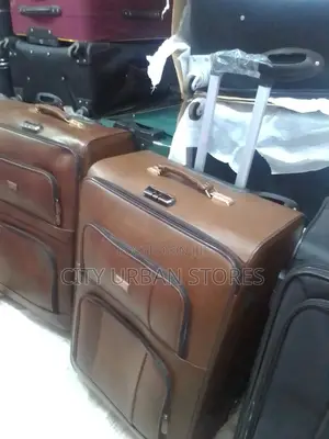 Yoayae Leather Suitcase