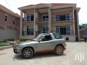 Kira's High Class Neigbourhood House Om Quick Sell