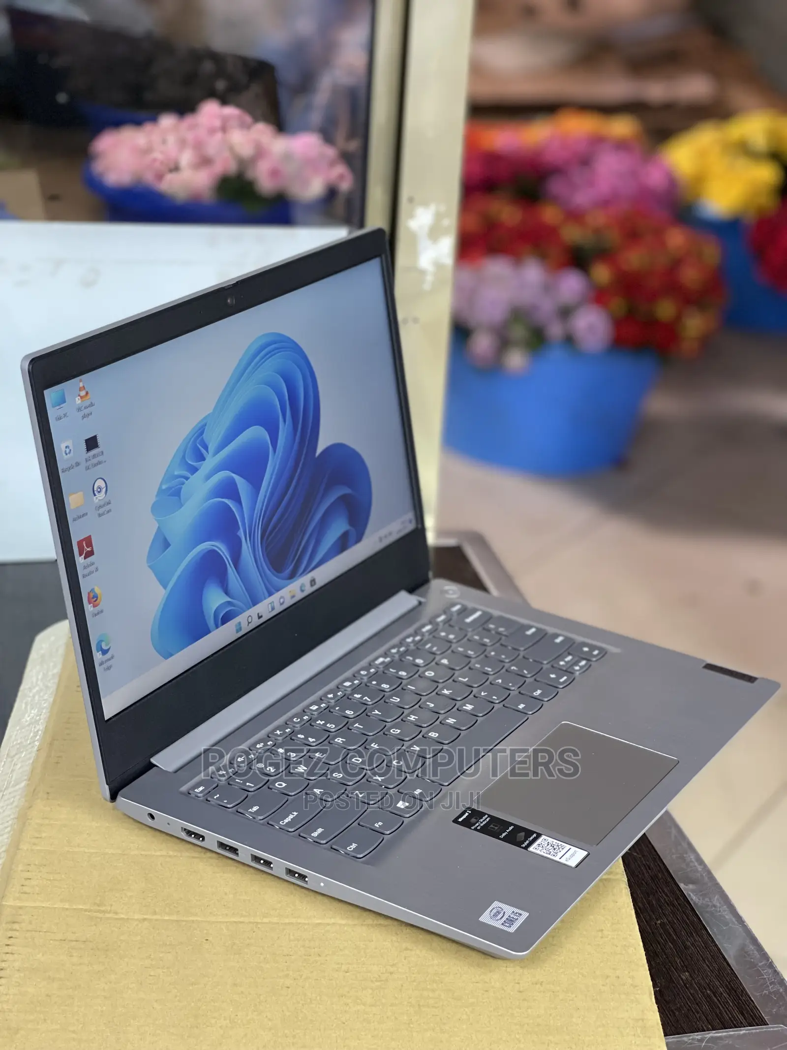 New Laptop Lenovo Ideapad 3 8GB Intel Core I5 SSD 256GB