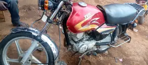 TVS Apache 180 RTR 2016 Red