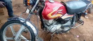 TVS Apache 180 RTR 2016 Red