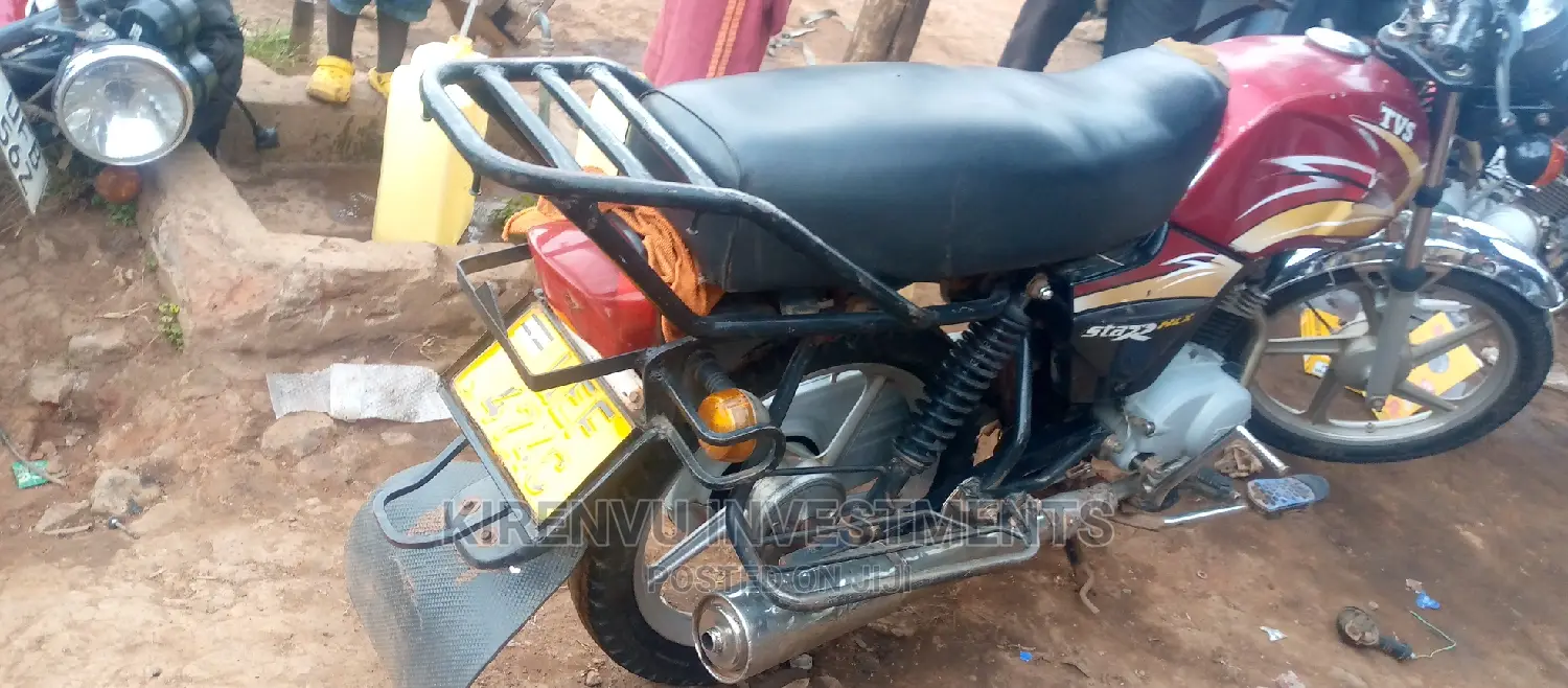 TVS Apache 180 RTR 2016 Red