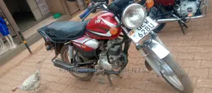 TVS HLX 125 2018 Red