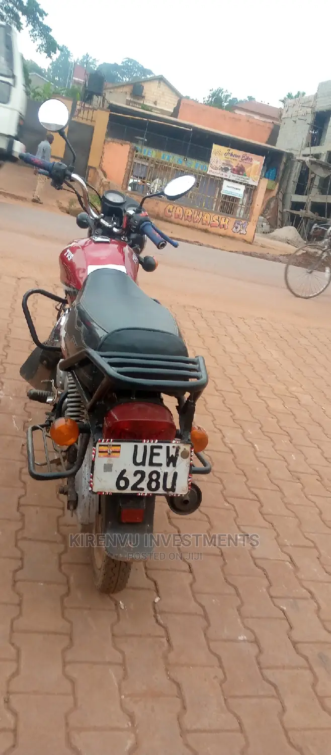 TVS HLX 125 2018 Red