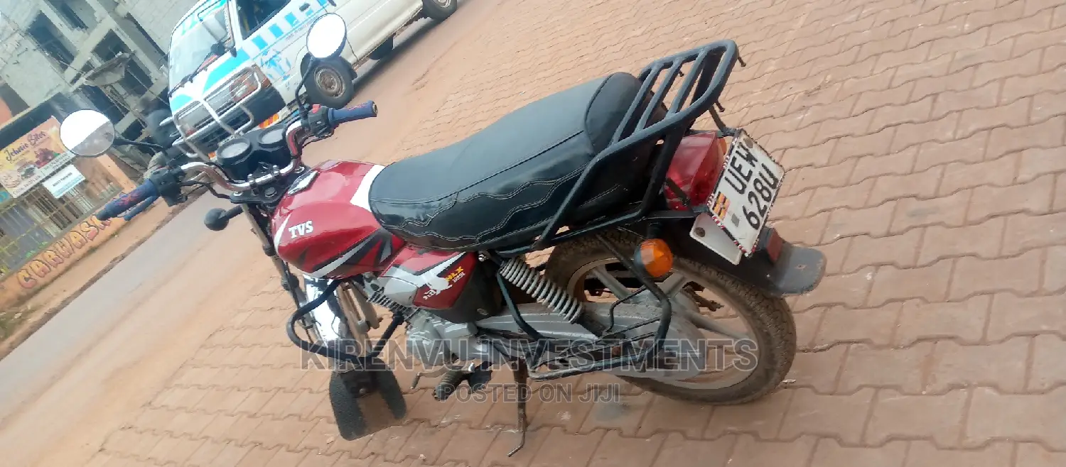 TVS HLX 125 2018 Red