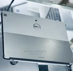 Masterful Technicians in Laptops Repairing
