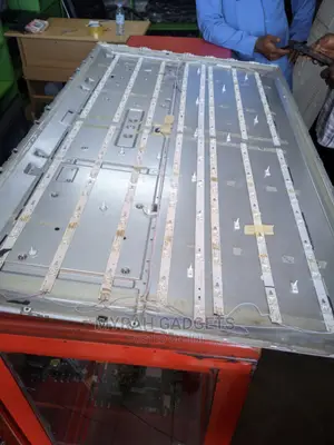 Consummate Expert in TV Lights Repairing