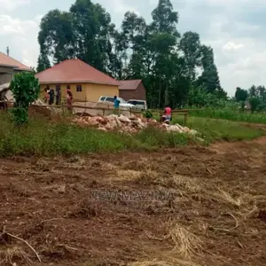 Affordable Beautiful Plot Quick Sale Nsangi Maya Near Tarmac