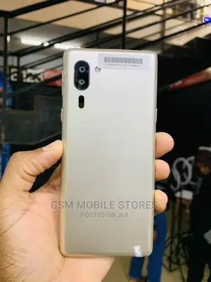 Sharp Aquos Sense 2 SHV43 32 GB Gold