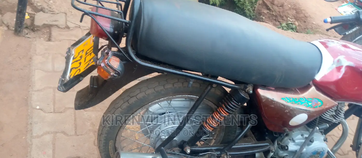 Bajaj Boxer 2016 Red
