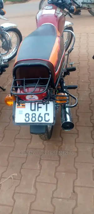 Bajaj Boxer 2018 Red