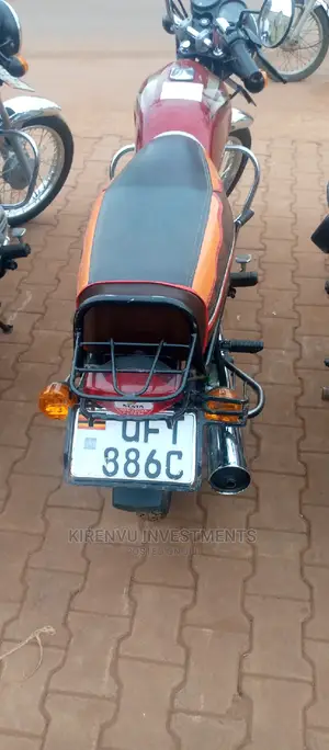 Bajaj Boxer 2018 Red