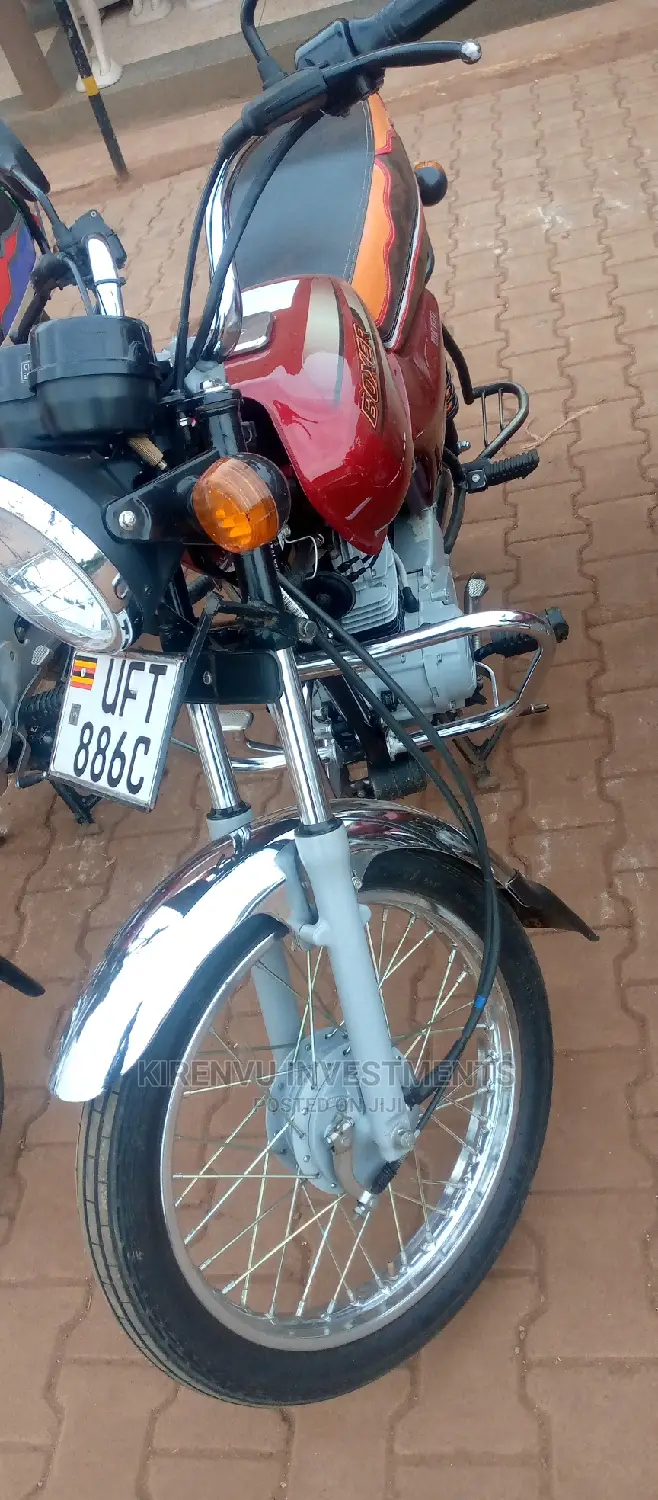 Bajaj Boxer 2018 Red