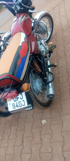Bajaj Boxer BM100KS 2018 Red