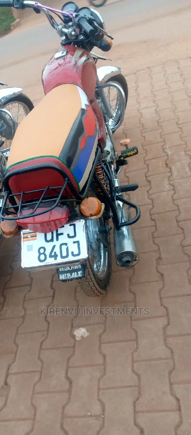 Bajaj Boxer BM100KS 2018 Red
