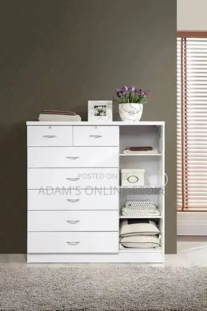 Cheers of Drawers/ Chest of Drawers/ Dresser