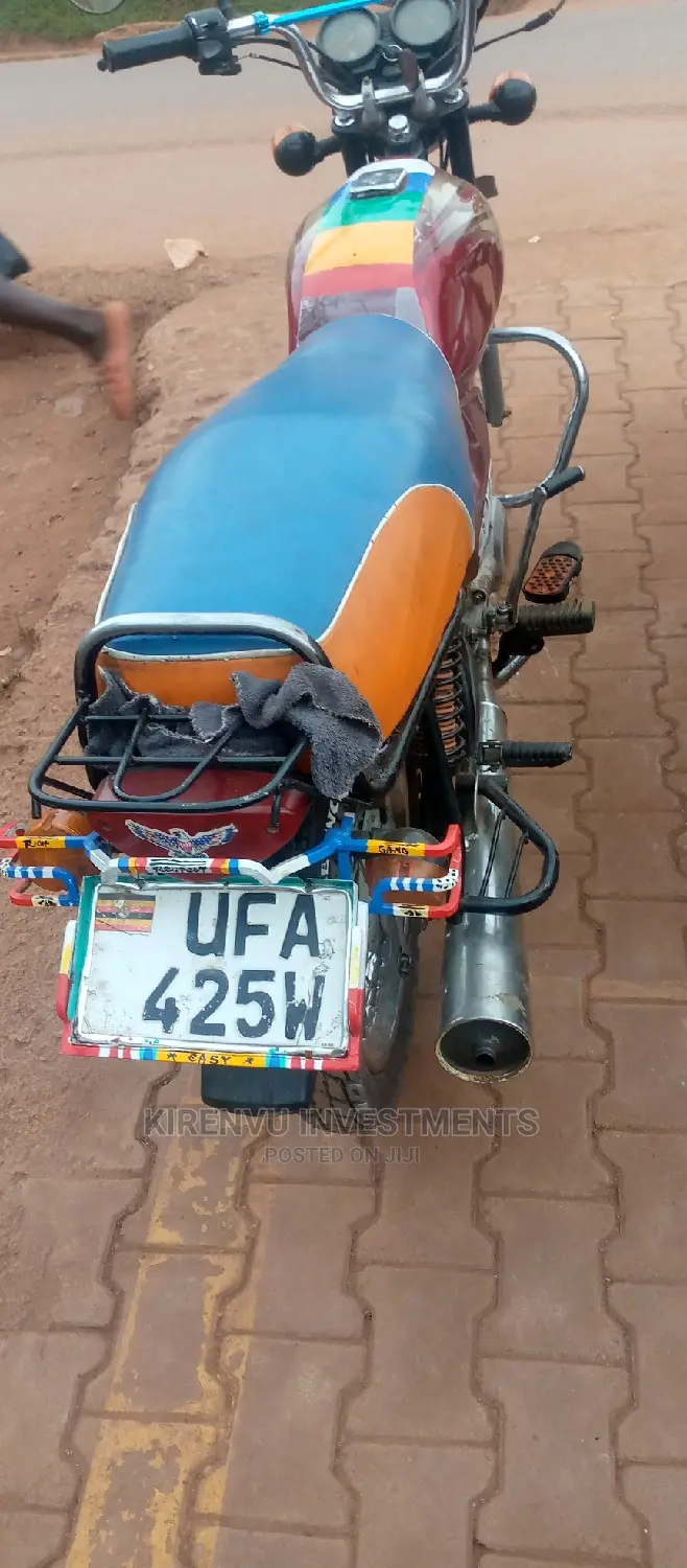 Bajaj Boxer 2018 Red