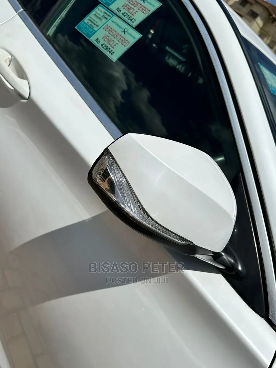 Infiniti Q30 2017 White