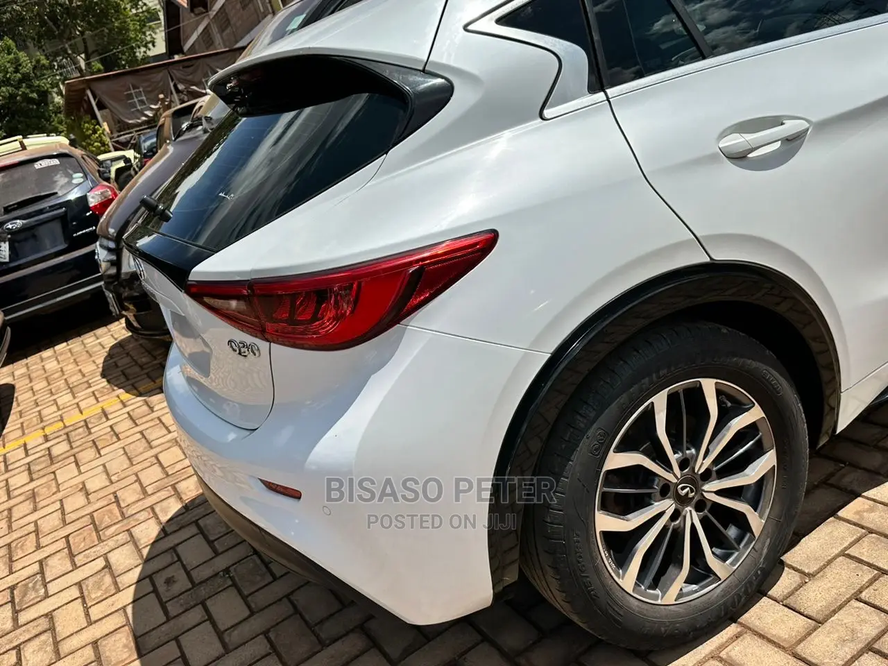 Infiniti Q30 2017 White