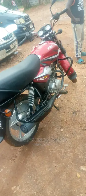 TVS HLX 125 2017 Red