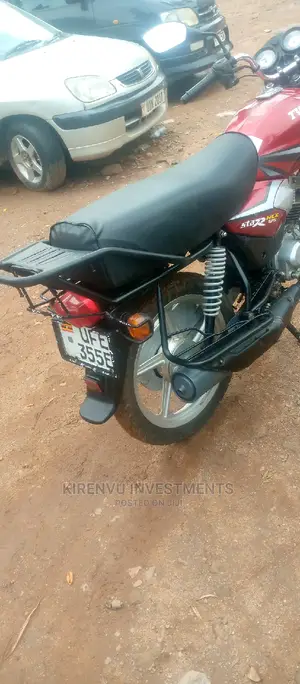 TVS HLX 125 2017 Red