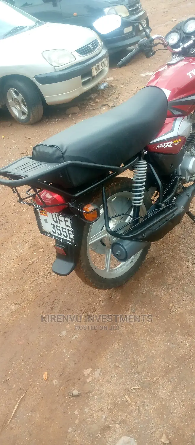 TVS HLX 125 2017 Red