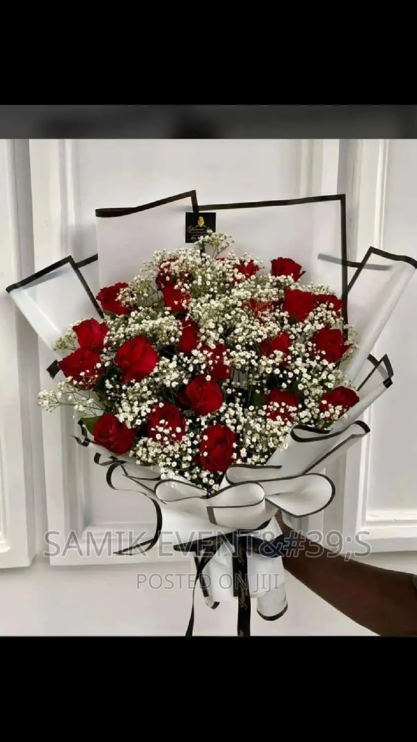 Flower Bouquets and Gift Hampers