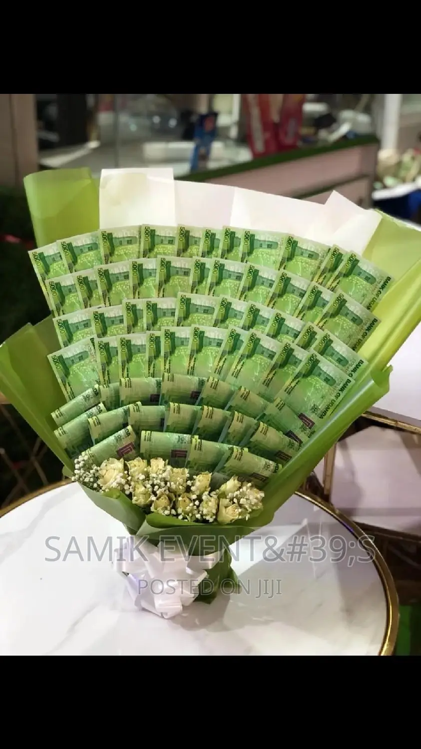 Flower Bouquets and Gift Hampers
