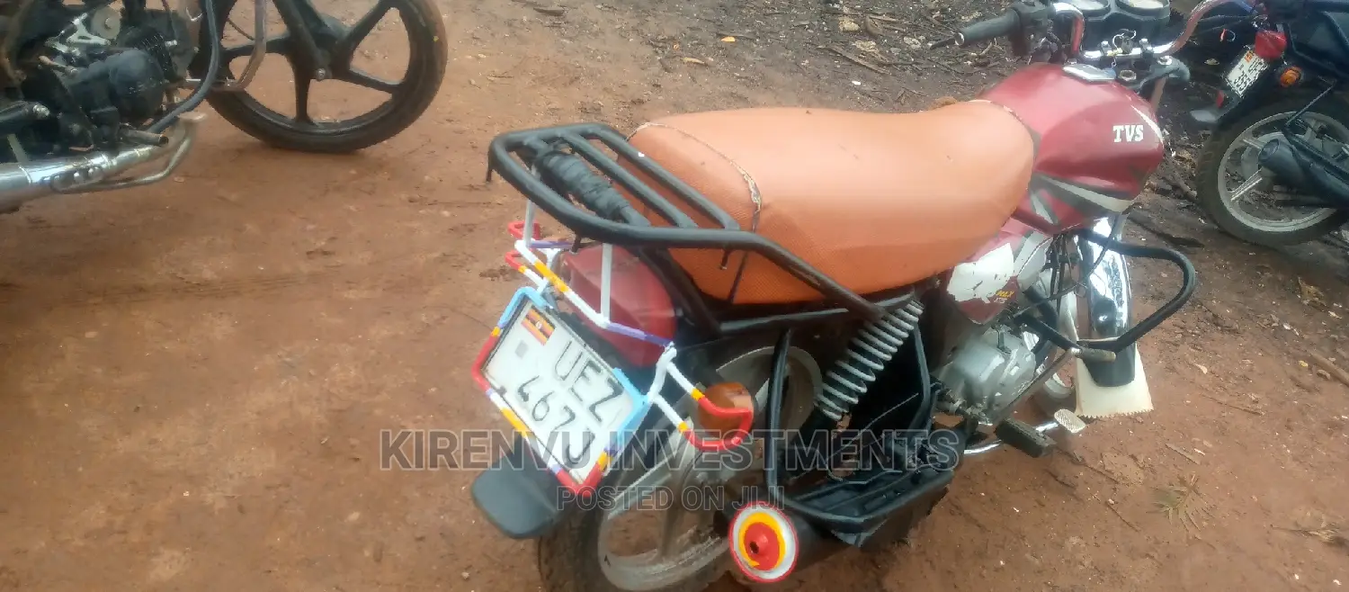 TVS HLX 125 2018 Red