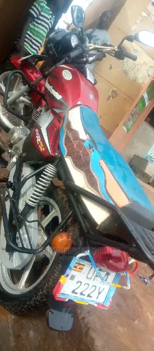 TVS HLX Plus ES 2018 Red