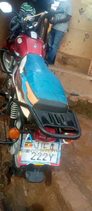 TVS HLX Plus ES 2018 Red