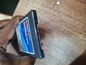 240gb Sata 2.5'' Solid State Drive