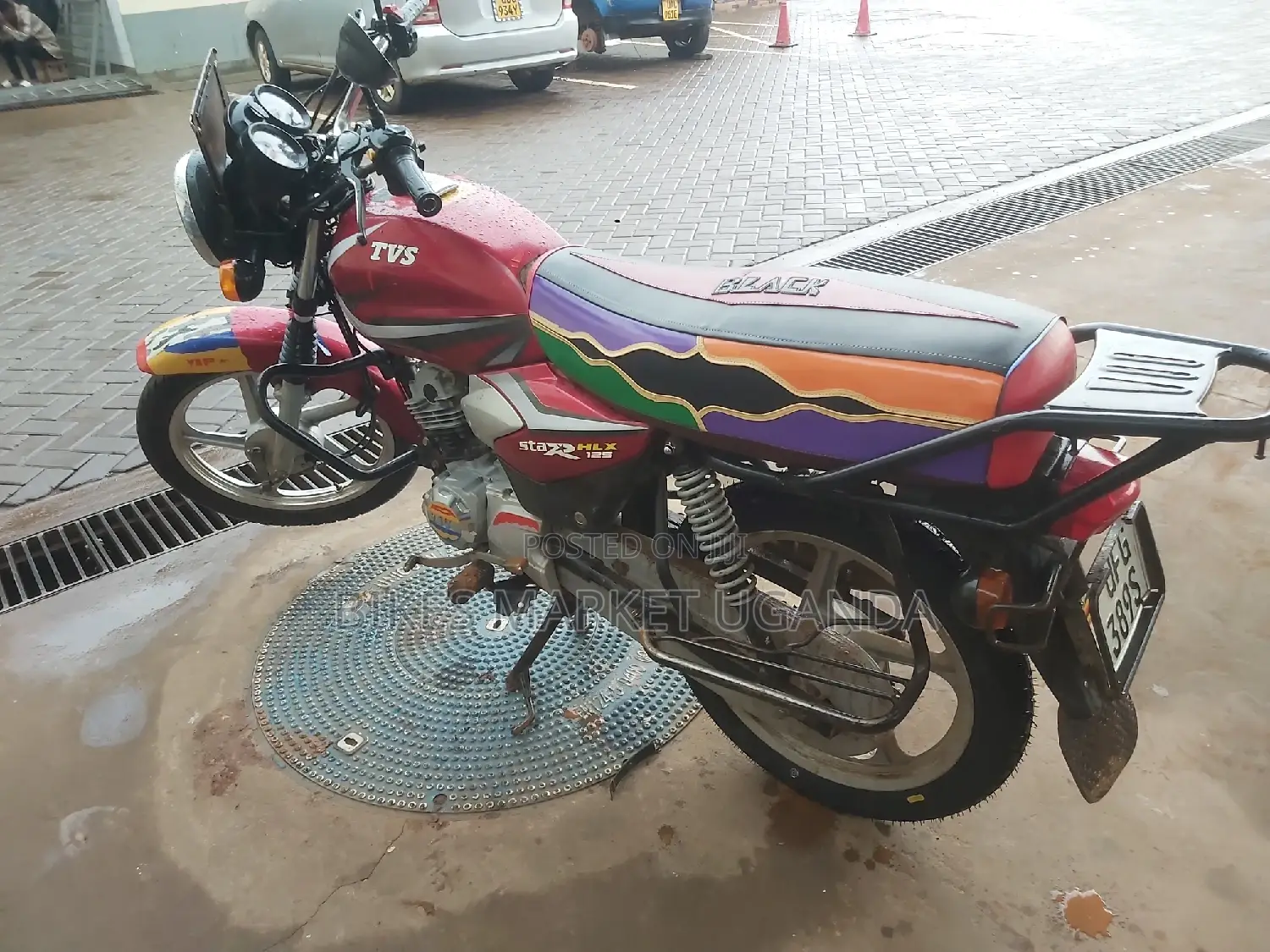 TVS HLX 125 2022 Red