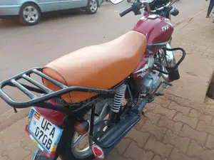 New TVS HLX 125 2019 Red