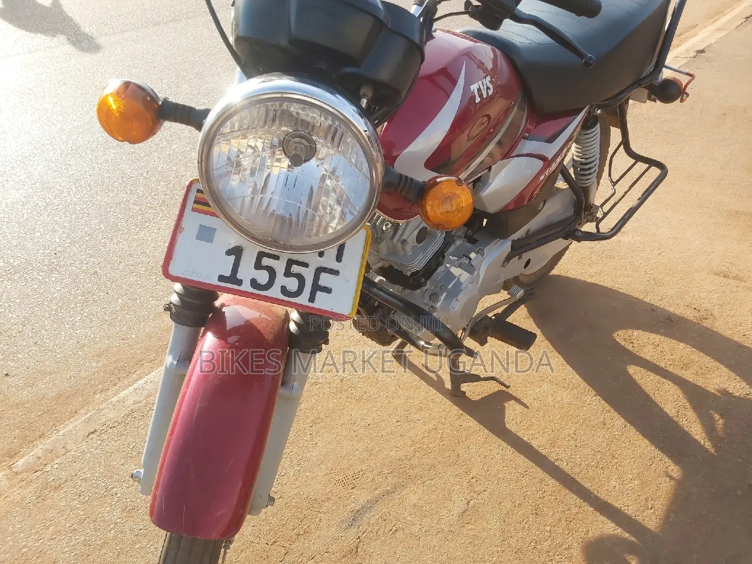 New TVS HLX 125 2022 Red