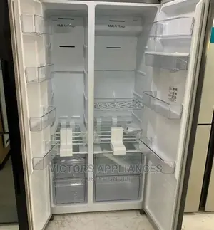 Hisense 670liters Side by Side Refrigerator