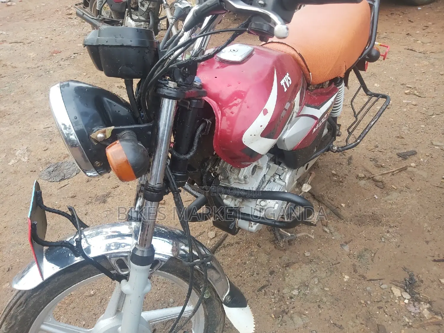 New TVS HLX 125 2018 Red
