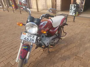 Bajaj Boxer X125 2022 Red