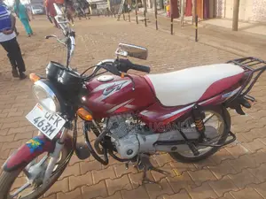 Bajaj Boxer X125 2022 Red