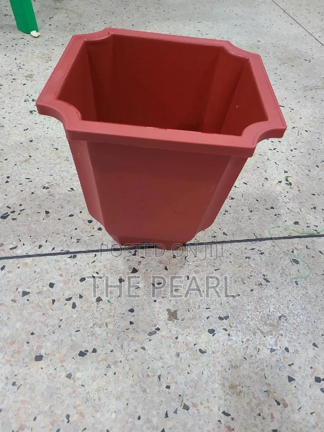 Plastic Flower Pot