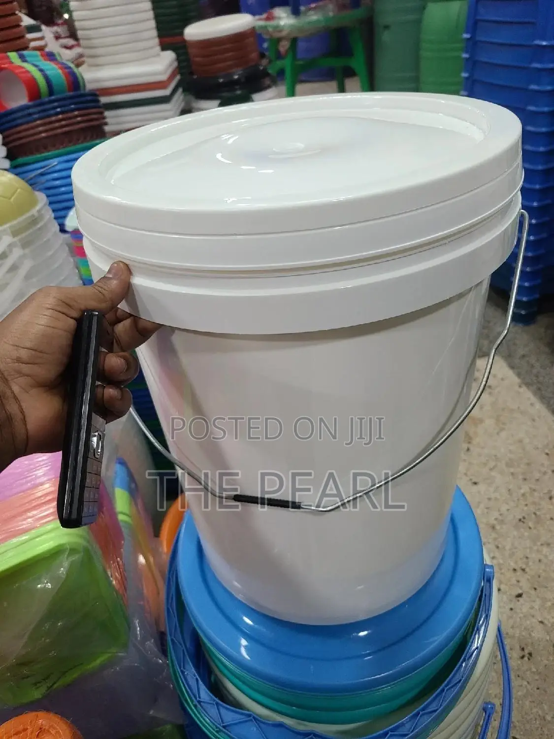 20litres Plastic Bucket With a Cover