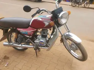 Bajaj Boxer 100 2017 Red