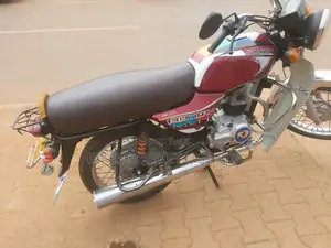 Bajaj Boxer 100 2017 Red