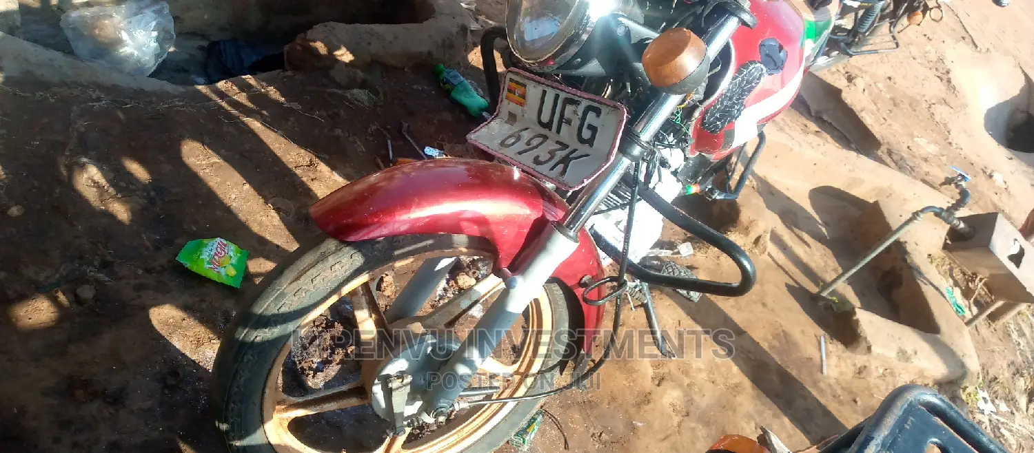 TVS HLX 125 2017 Red