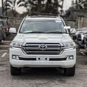 Toyota Land Cruiser 4.5 V8 DLX 2014 White