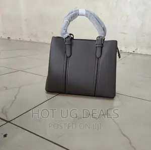 Ladies Classic Handbag - Brown